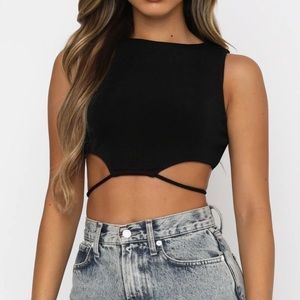 NWT White Fox The Icons Crop Black